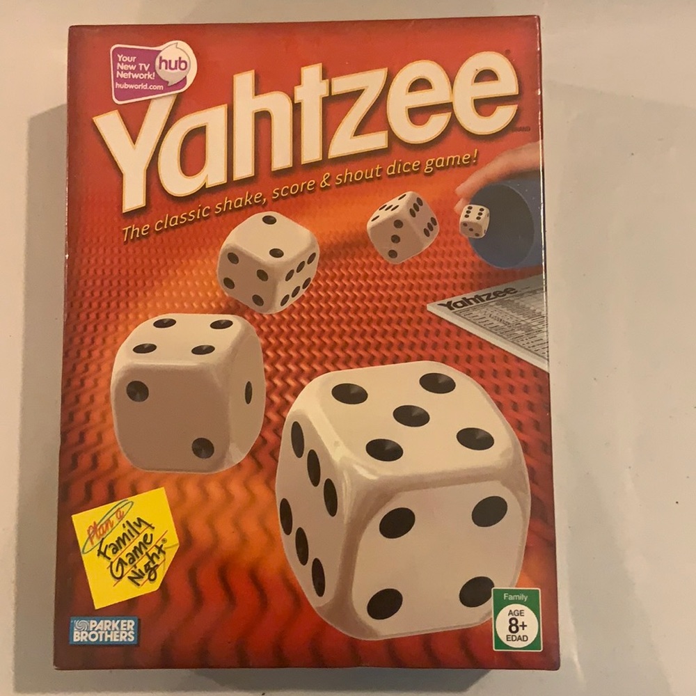 Yahtzee - Classic shake, score & shout dice game!